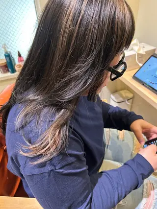 ロング カラー 久木原 ゆりのヘアスタイル