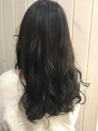ロング カラー 新中 茉莉香の眉毛・アイブロウイメージ