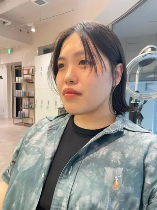 ミディアム カラー 松永 梨央のヘアスタイル