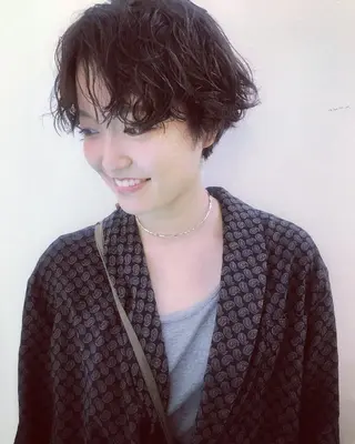 パーマ pole/apartment所属・💓パーマ，💗 レイヤーカットのヘアスタイル
