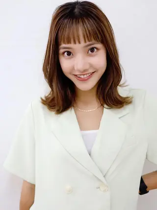 セミロング カラー "オトナ髪”/ LAKA TOCCAのヘアスタイル