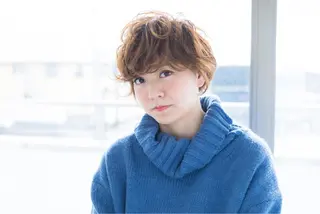 ショート カラー 小野 和摩のヘアスタイル