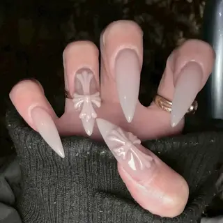 ネイル J&C Nail Salon吉祥寺所属・Yu  Ki ネイルのネイルデザイン