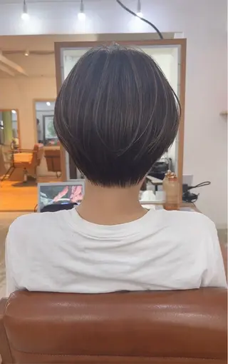 ショート カラー ショートヘア、ボブ こやさん　コヤマのヘアスタイル
