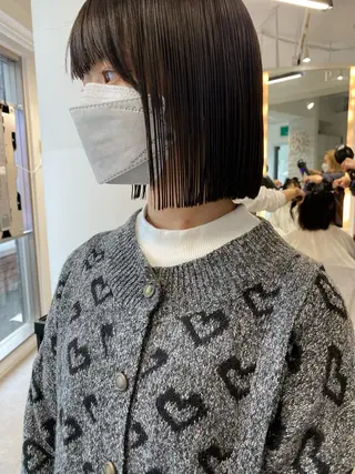 ショート カラー センターパート/ 暖色カラーayuのヘアスタイル