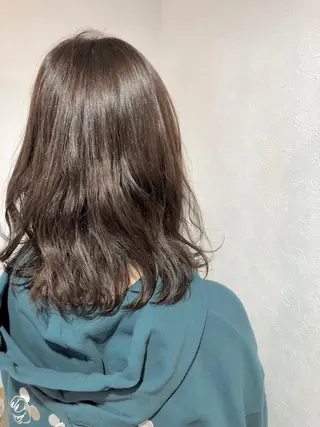 セミロング ⭐️艶髪⭐️髪質改善 newi町田 山本のヘアスタイル