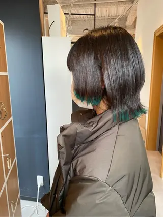 ショート 大阪ウルフカット ハッシュカットのヘアスタイル