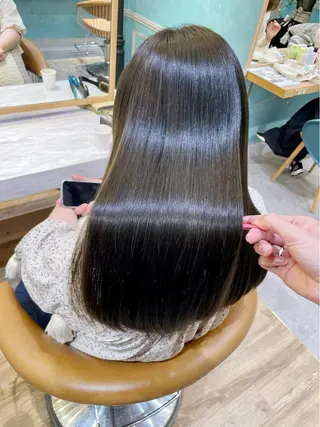 セミロング 縮毛矯正 髪質改善 韓国風レイヤー 吉田のヘアスタイル