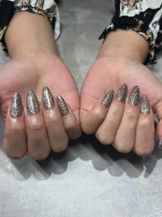 ネイル Miimo💅🏻 ほのか‪ ·͜·♡‬のネイルデザイン