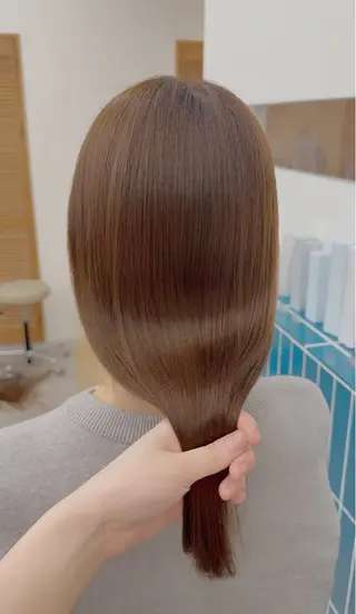 セミロング 新田 琴美/ レイヤー/透明感のヘアスタイル