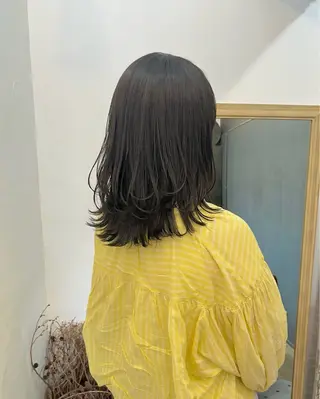 ミディアム カラー 暗髪とオリーブ🌿 渡辺拓人のヘアスタイル