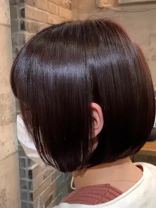 ショート カラー B E C H I C O〔べち子〕のヘアスタイル
