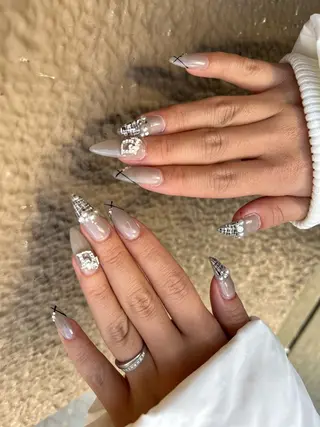 ネイル ✴︎ Delightのネイルデザイン