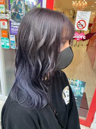セミロング カラー ヘアアレンジ 今村公介 ブリーチ特化、派手髪のヘアスタイル