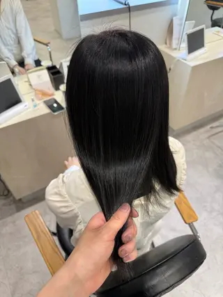 カラー soyon 心斎橋店のヘアスタイル