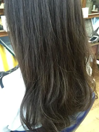 カラー 中村 海のヘアスタイル