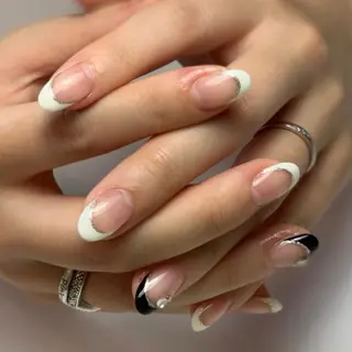 ネイル S. JEWELのネイルデザイン
