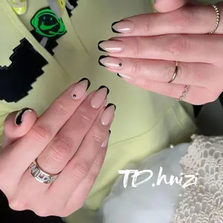 セミロング めぐみのネイルサロン スタッフ練習のネイルデザイン