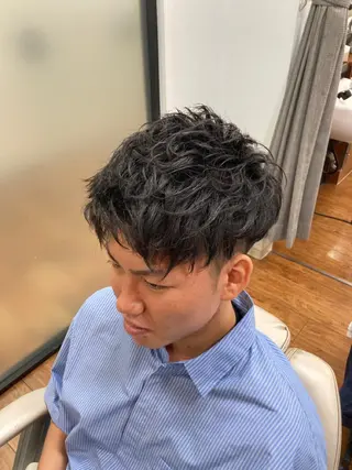 ショート メンズ メンズヘア専門 ウタカユウキのヘアスタイル
