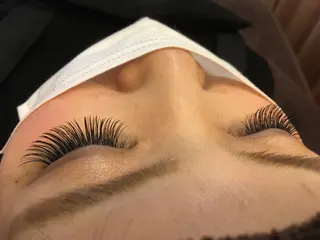 マツエク・マツパ Lana. *・eye&browのマツエク・マツパデザイン
