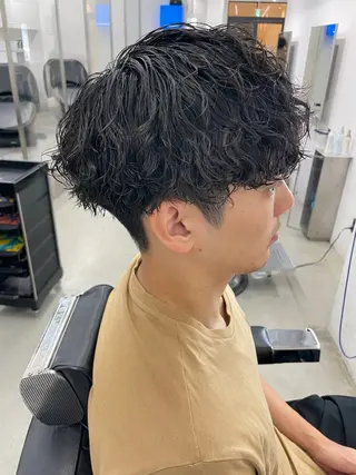 ショート カラー パーマ ヘアアレンジ メンズ 亀井隆汰/メンズ専門 パーマ特化美容師のヘアスタイル