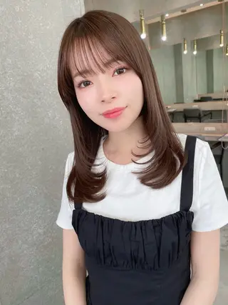 ロング カラー パーマ 髪質改善|透明 感カラー🩵レイヤーのヘアスタイル