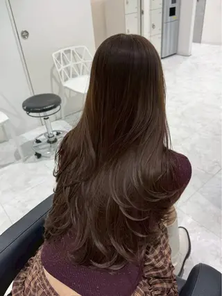 ロング カラー 透明感ワンホン カラー🤍つぶら🤍のヘアスタイル