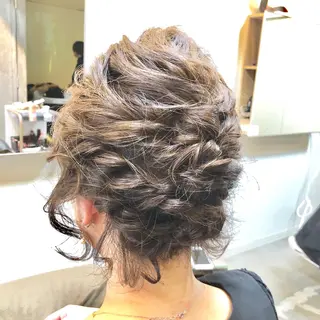 ミディアム カラー ヘアアレンジ 石川 友美のその他イメージ