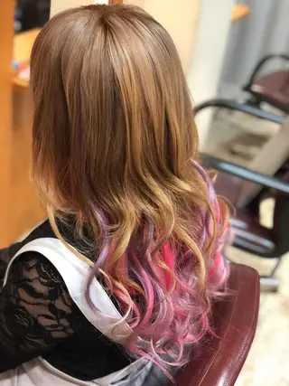 ロング カラー 100%髪質改善特化 TRUNSのヘアスタイル
