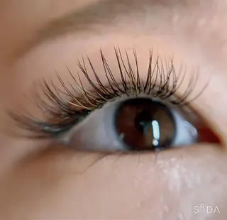 マツエク・マツパ remercier【ルメルシェ】所属・Yamada Natsumiのマツエク・マツパデザイン