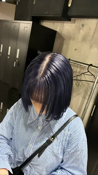 ショート カラー _WHITE / KENTOのヘアスタイル