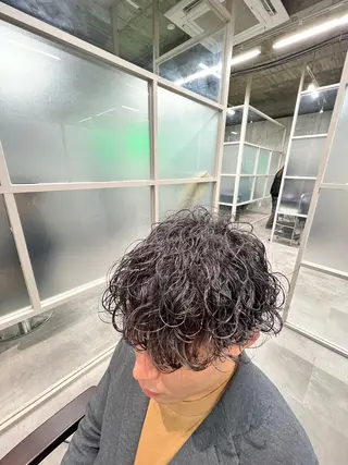 ミディアム パーマ メンズ newi ナカノのヘアスタイル
