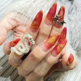 ネイル VOGUE ×SWANのネイルデザイン