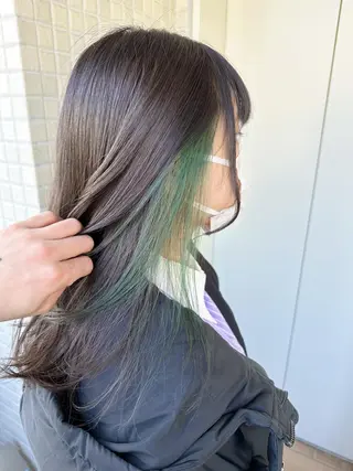 セミロング カラー ✨【公式】 juhl.横浜✨のヘアスタイル
