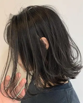 ミディアム カラー ヘアアレンジ ネイル マツエク・マツパ 阿部 圭悟のヘアスタイル