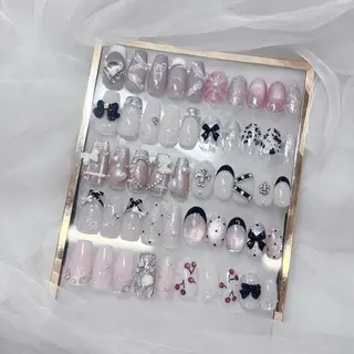 ネイル yuna ⋆🍒⭒˚のネイルデザイン