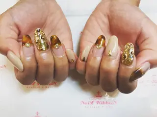 ネイル ネイルリボン 受付スタッフのネイルデザイン