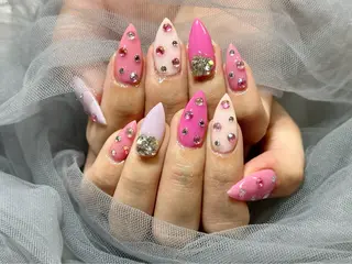 ネイル Nail Salon KURELLYのネイルデザイン