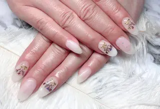 ネイル マジック ミラーのネイルデザイン