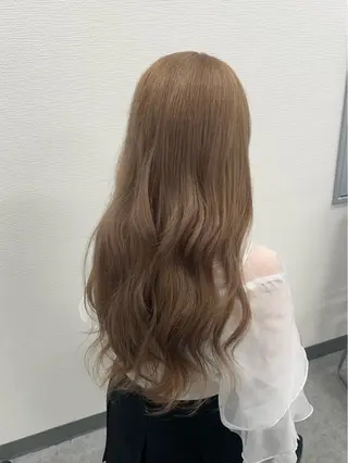 ロング カラー モテ髪ハイトーン🫧 serina🎀池袋のヘアスタイル
