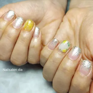 ネイル 栗東駅 徒歩10分 ネイルサロン ディアのネイルデザイン