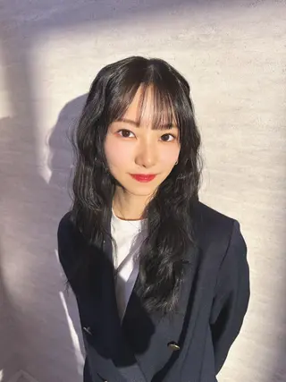 ロング カラー ヘアアレンジ 韓国レイヤーカット/ 儚げカラーチナツのヘアスタイル