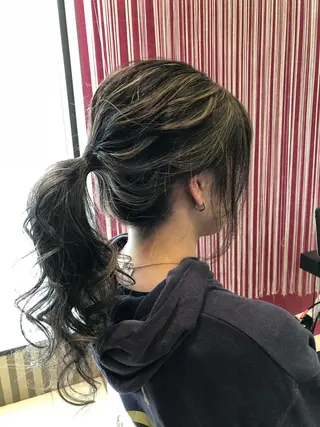 ミディアム カラー ヘアアレンジ 大塚 貴之のヘアスタイル