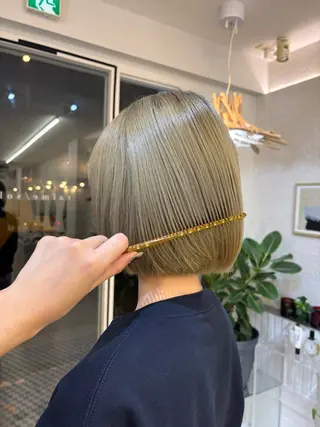 ショート リン🔔ボブ cut 柔らかベージュ🤎のヘアスタイル
