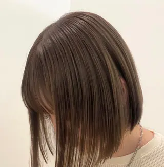 カラー 大賀 チサトのヘアスタイル