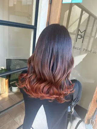 ロング カラー 井上 花音のヘアスタイル