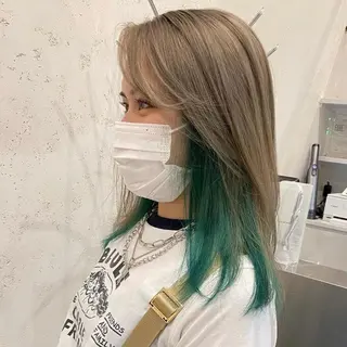 ロング カラー DEAN ISLA 大人レイヤーカットのヘアスタイル