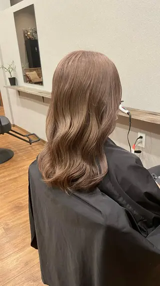 ロング カラー 鵜飼 真伍のヘアスタイル