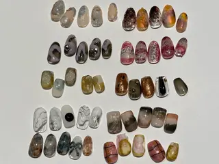 ミディアム watabe .のネイルデザイン