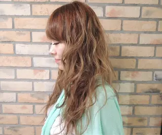 セミロング カラー ヘアアレンジ 烏山 達也のヘアスタイル